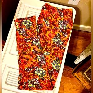 LuLaRoe print leggings